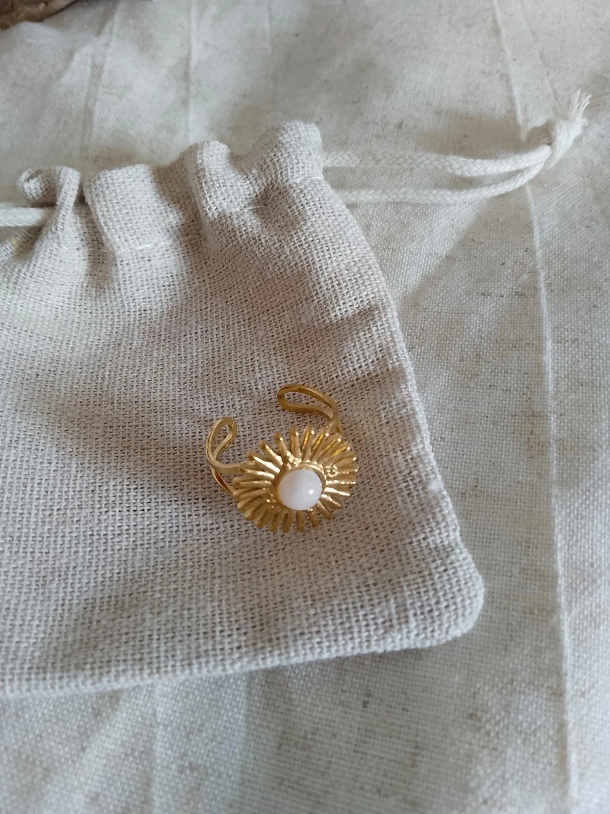 Anel boêmio sol dourado e pedra da lua – photo 3